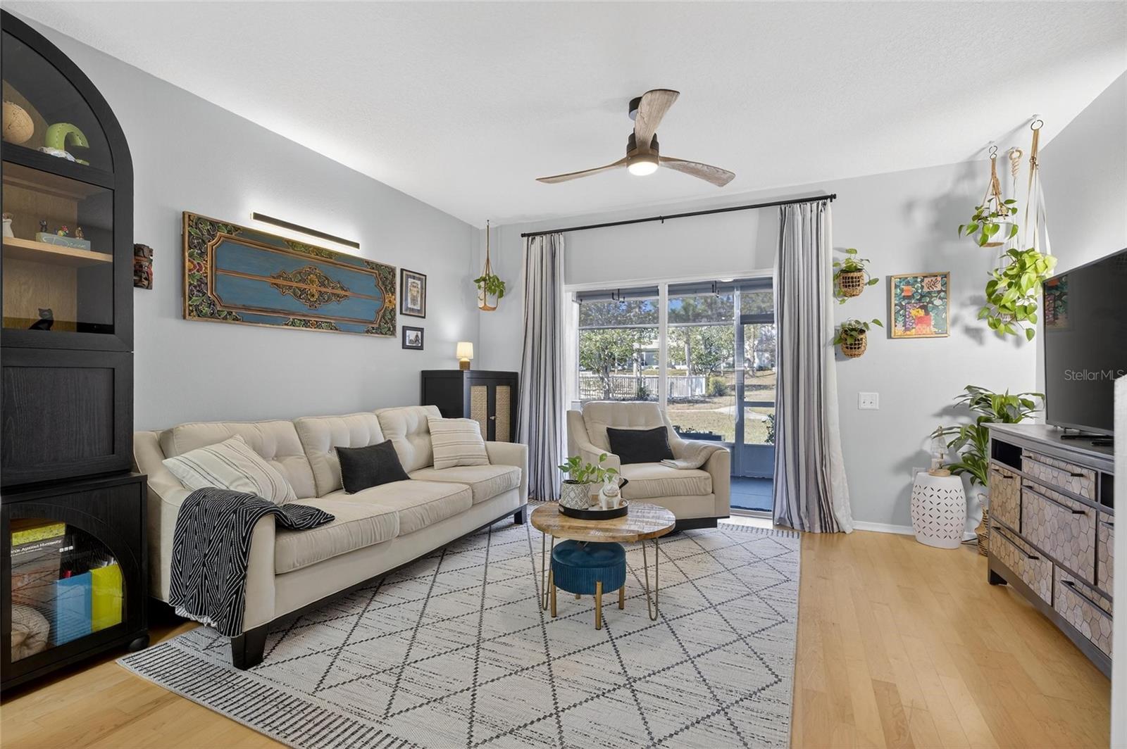 REGENCY KEY TWNHMS - Residential