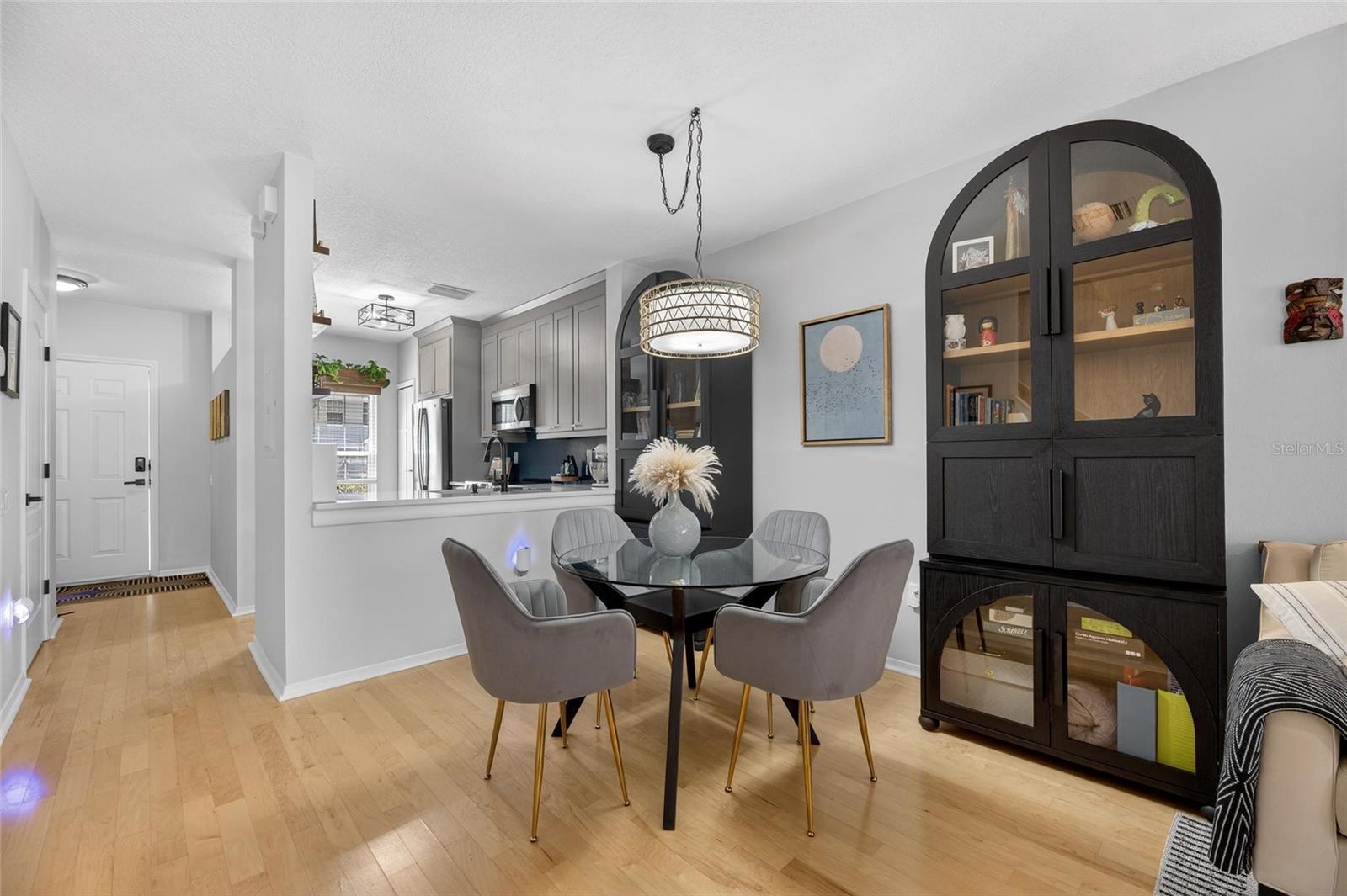 REGENCY KEY TWNHMS - Residential