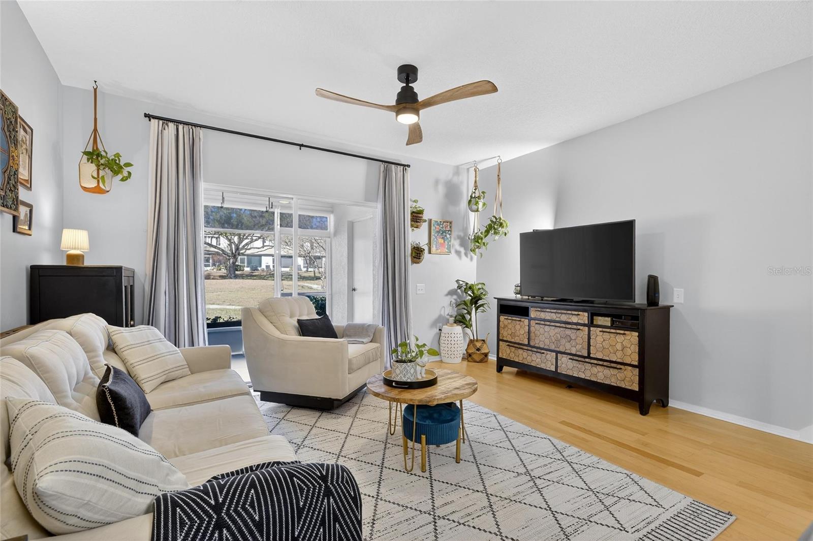 REGENCY KEY TWNHMS - Residential