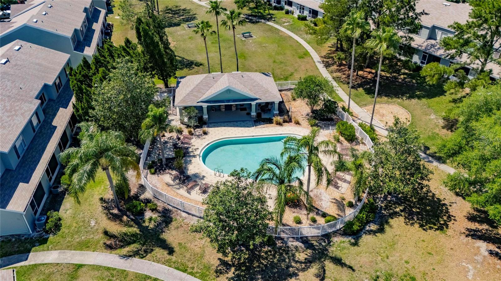 REGENCY KEY TWNHMS - Residential