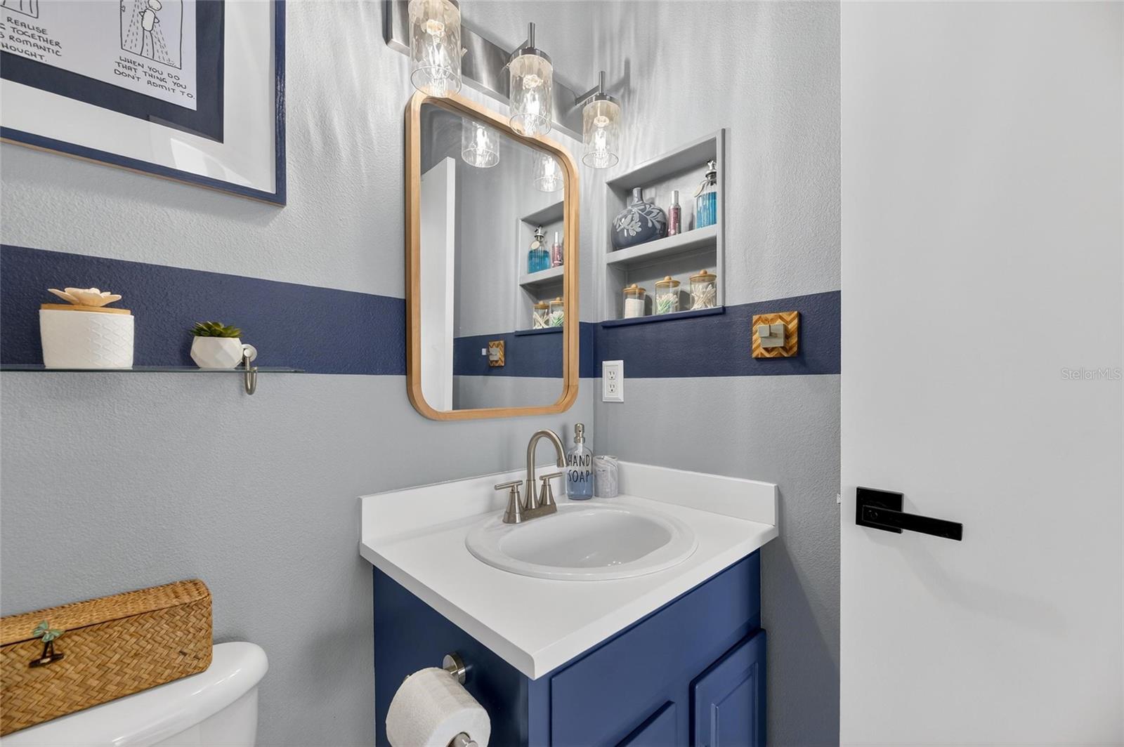 REGENCY KEY TWNHMS - Residential