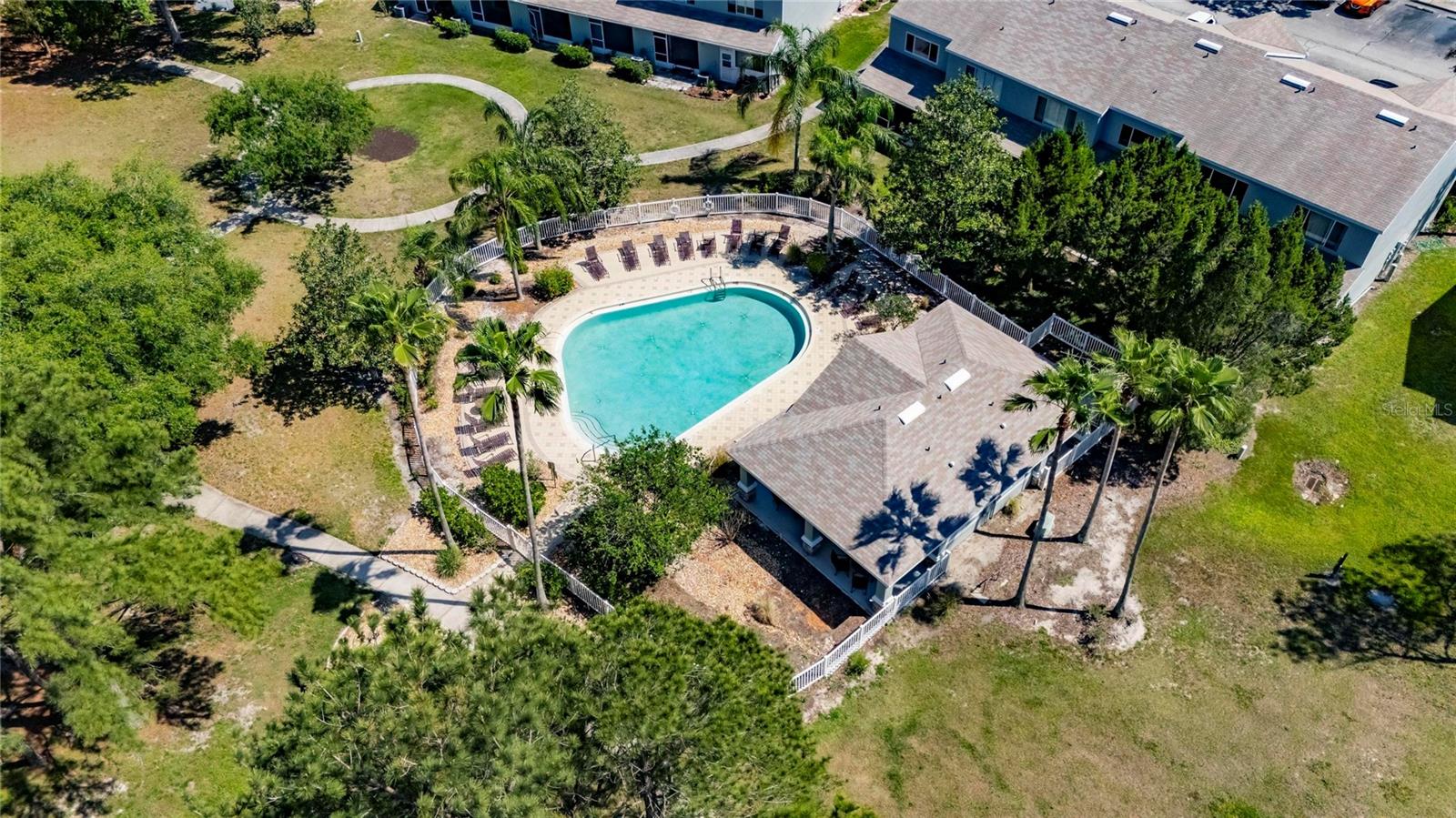 REGENCY KEY TWNHMS - Residential