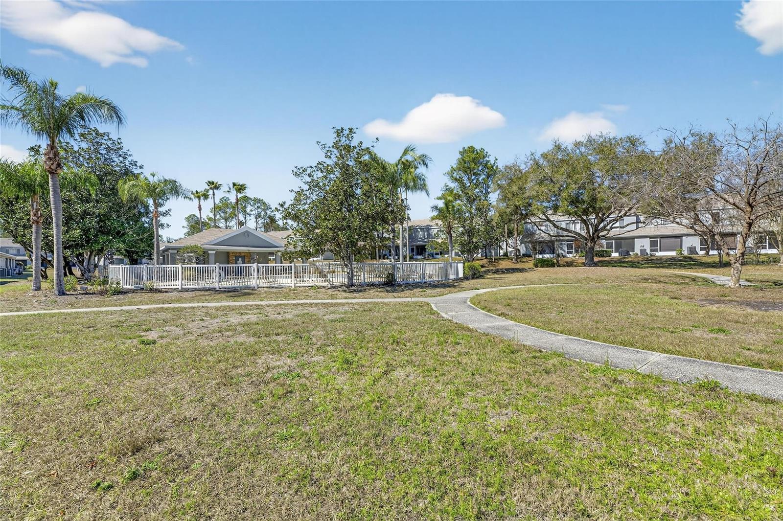 REGENCY KEY TWNHMS - Residential