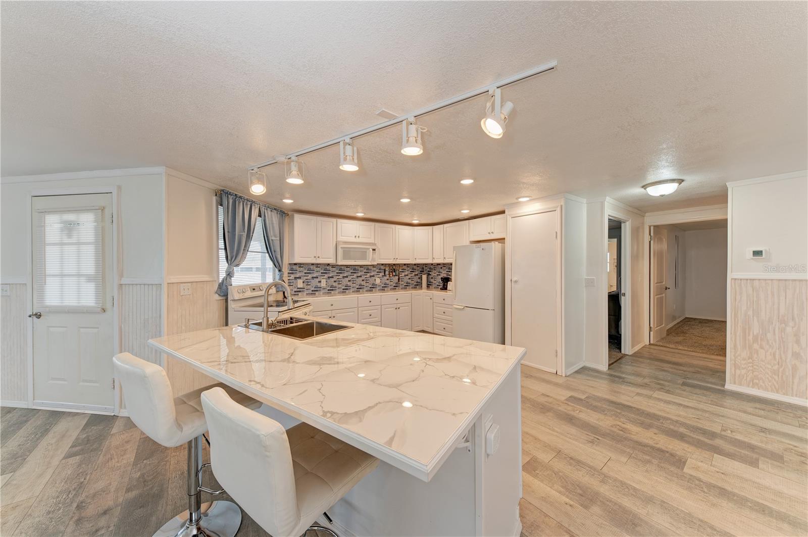 ALAMEDA ISLES - Residential