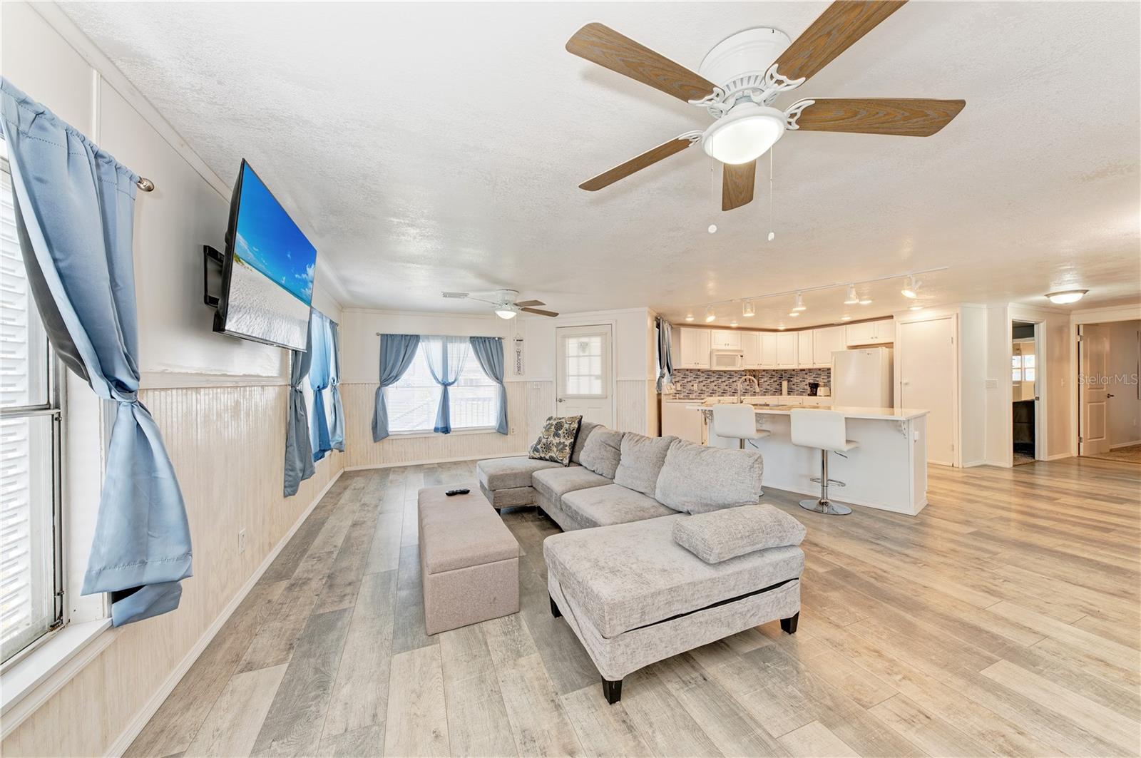 ALAMEDA ISLES - Residential