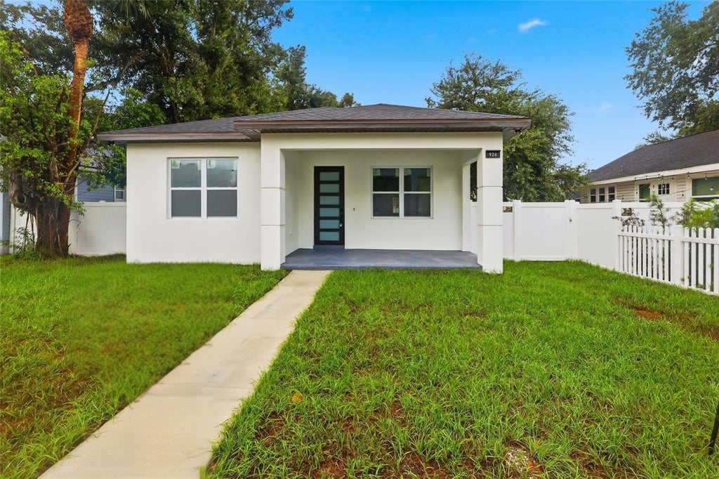 Photo of 926 11th Avenue S, St Petersburg, FL 33705 (MLS # TB8547614)