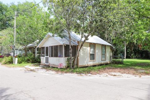 427 NW 7TH AVENUE GAINESVILLE FL 32601