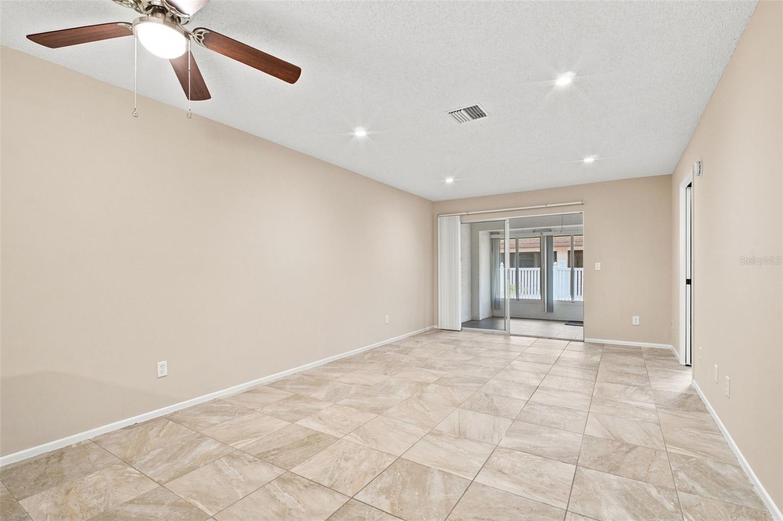 2460 NORTHSIDE DRIVE 1202