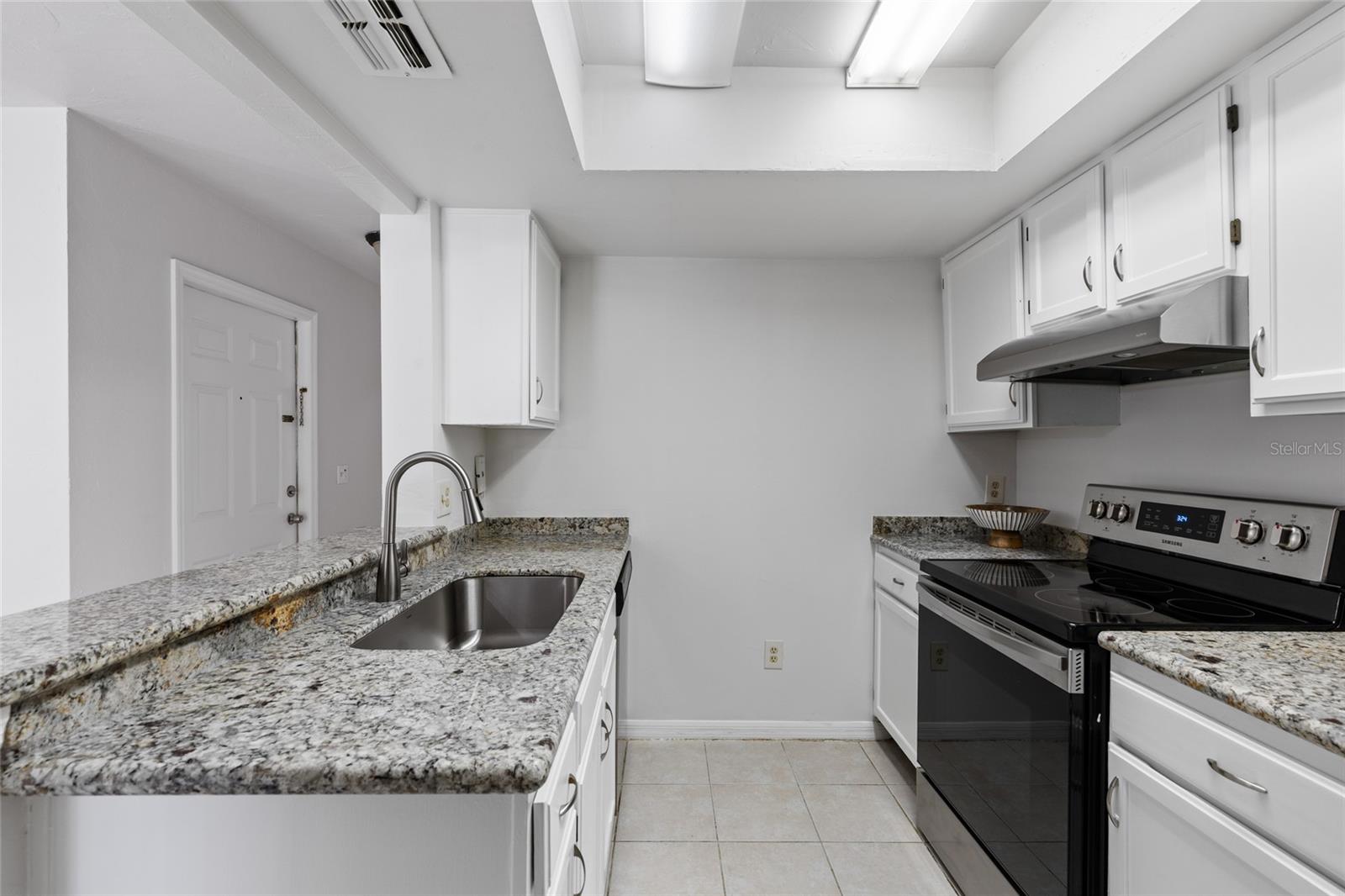 7200 SW 8TH AVENUE Q106