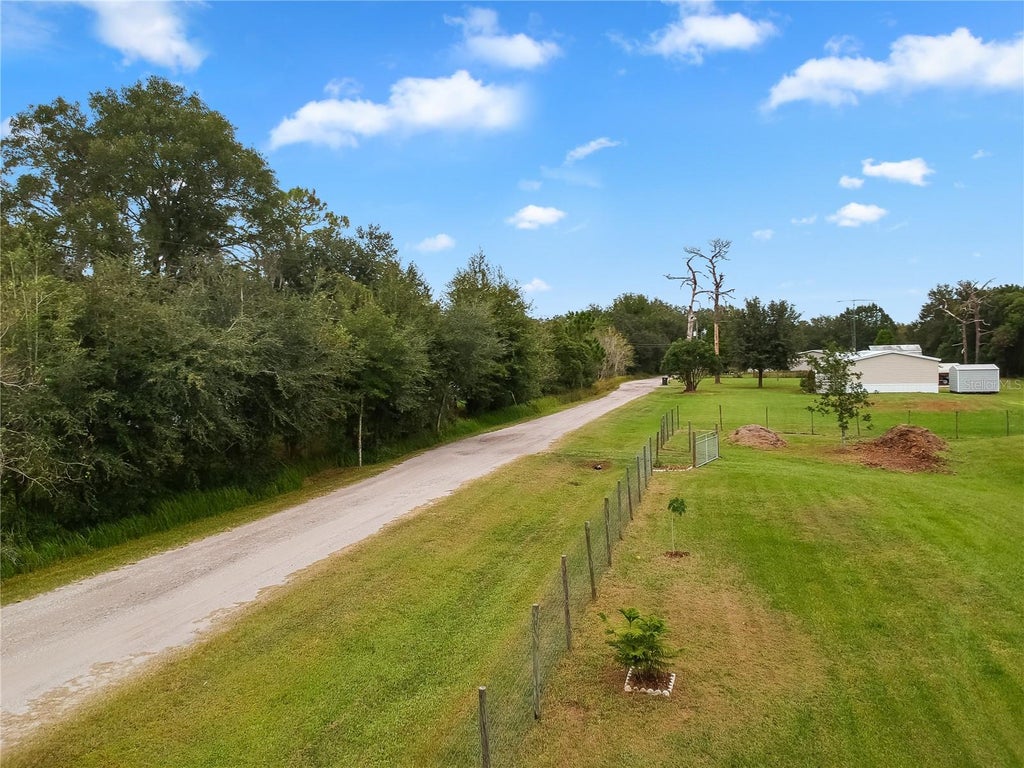 Photo of 5212 Franklin Woodland Drive, Plant City, FL 33565 (MLS # TB8546081)