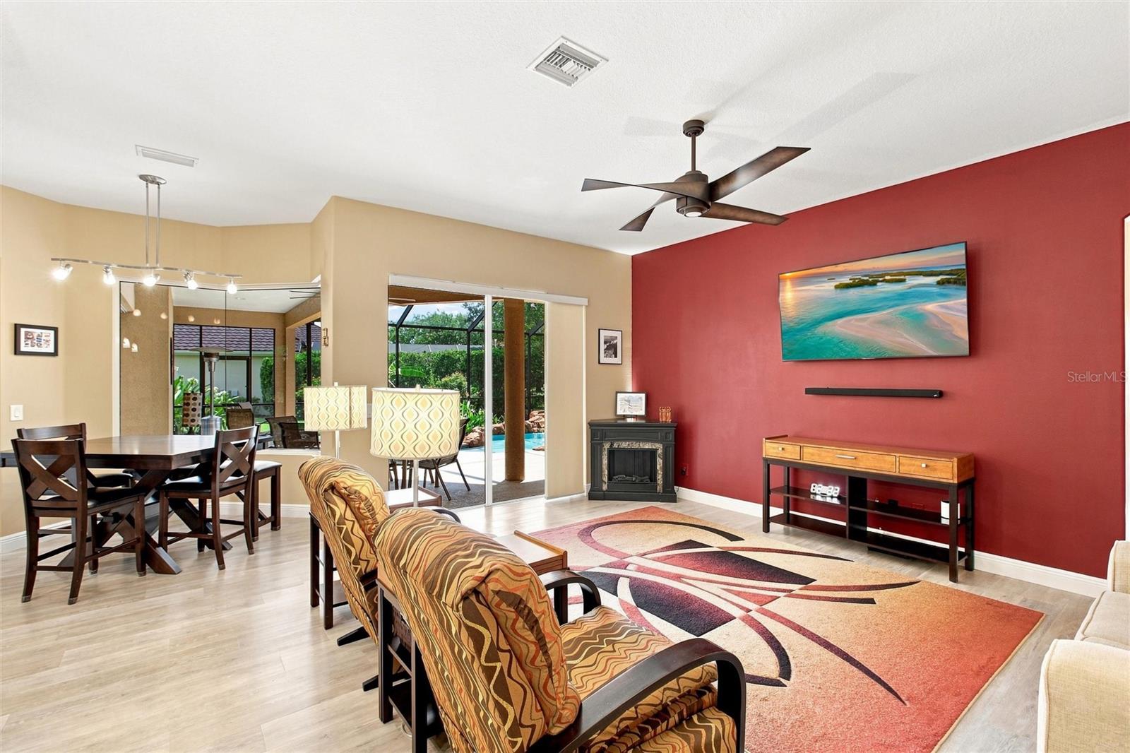 616 COUNTRY MEADOWS WAY, BRADENTON, FL, 34212 3 616 COUNTRY MEADOWS WAY