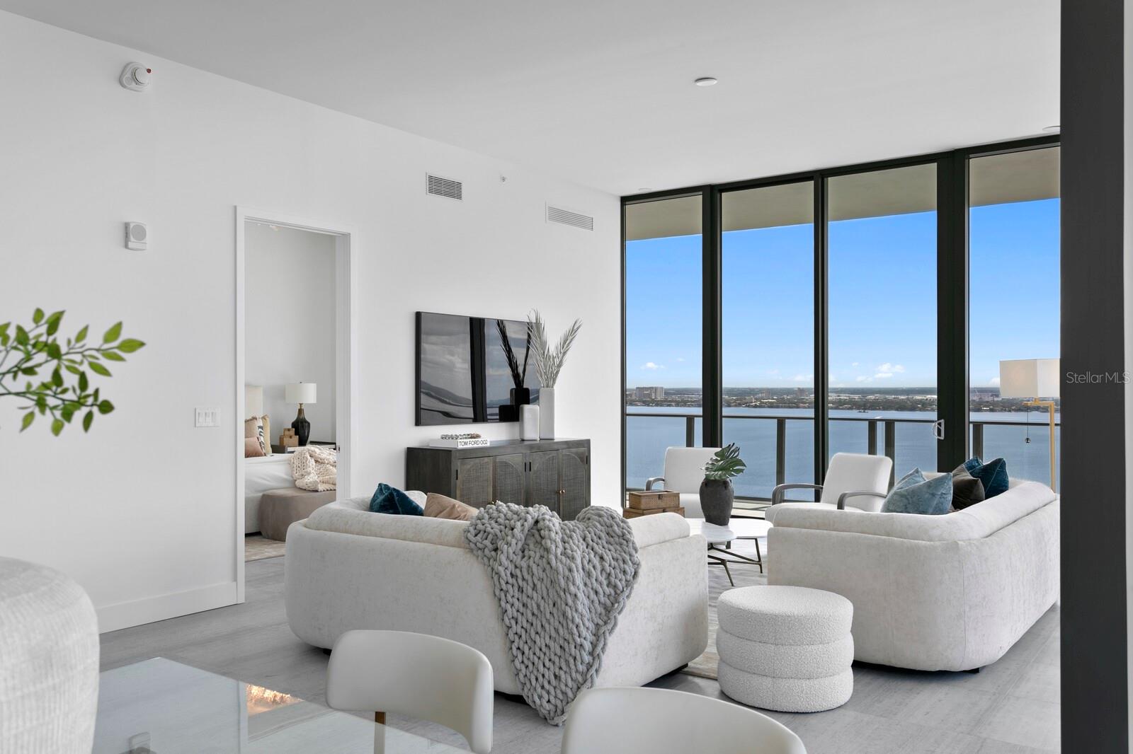 RITZ CARLTON RESIDENCES 3105 BAY OAKS CONDO PLC - Residential