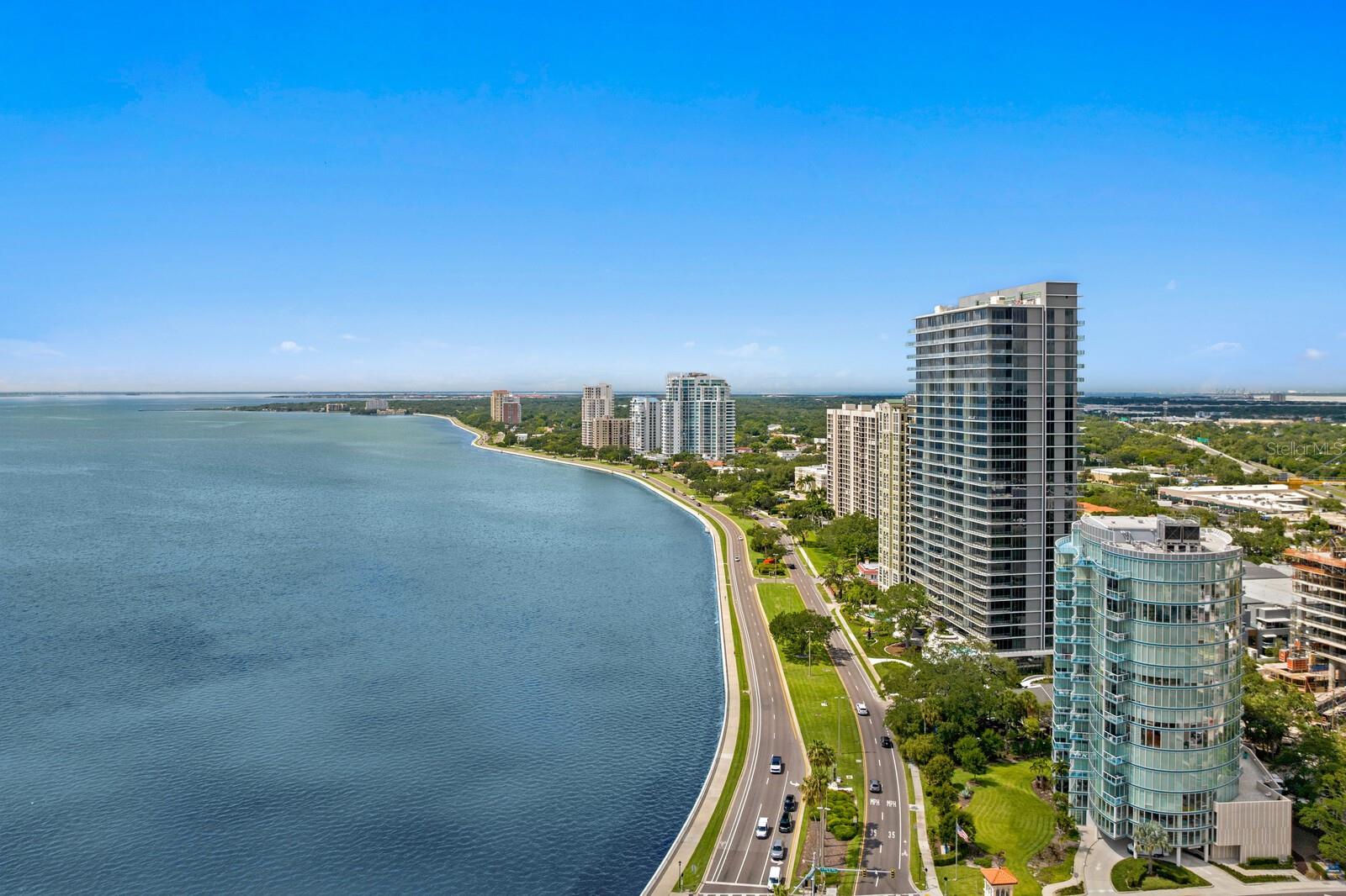 RITZ CARLTON RESIDENCES 3105 BAY OAKS CONDO PLC - Residential