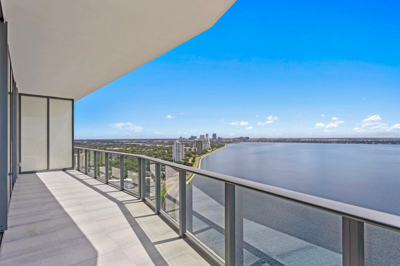 RITZ CARLTON RESIDENCES 3105 BAY OAKS CONDO PLC - Residential