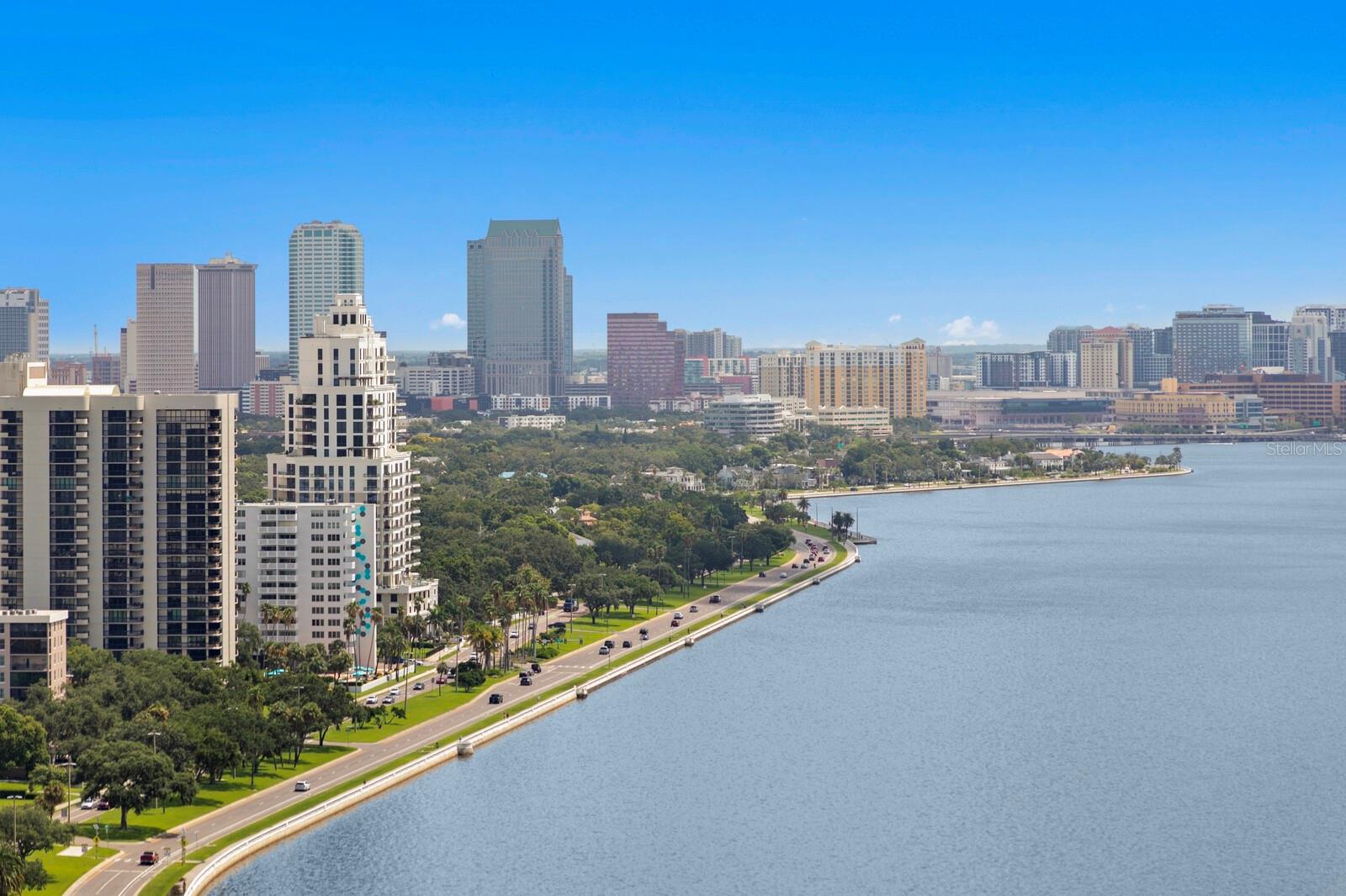 RITZ CARLTON RESIDENCES 3105 BAY OAKS CONDO PLC - Residential
