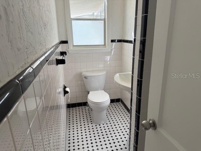 BAY VIEW HEIGHTS - Residential Lease