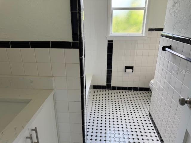 BAY VIEW HEIGHTS - Residential Lease