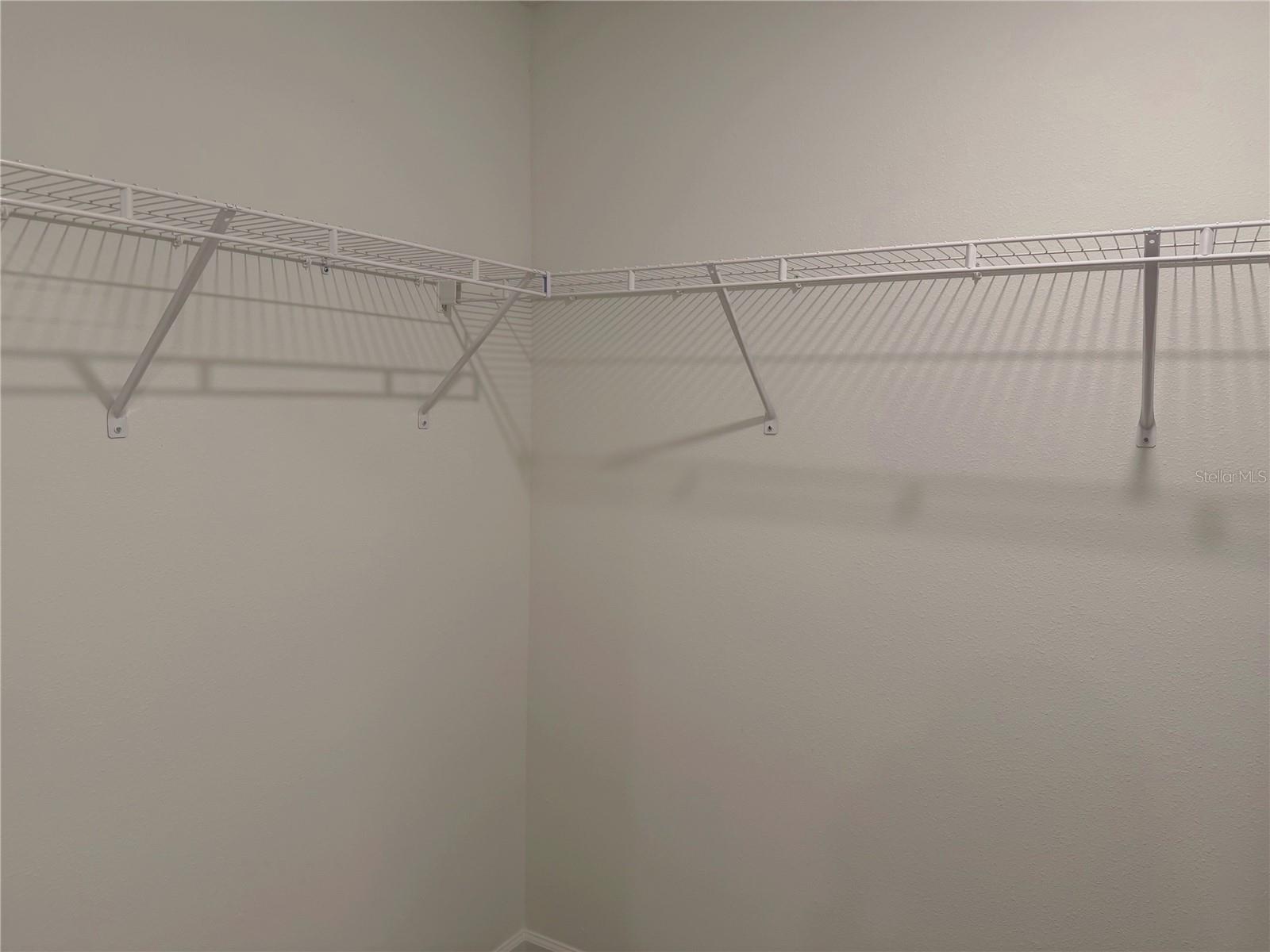 RANCHES/LK MCLEOD III - Residential Lease