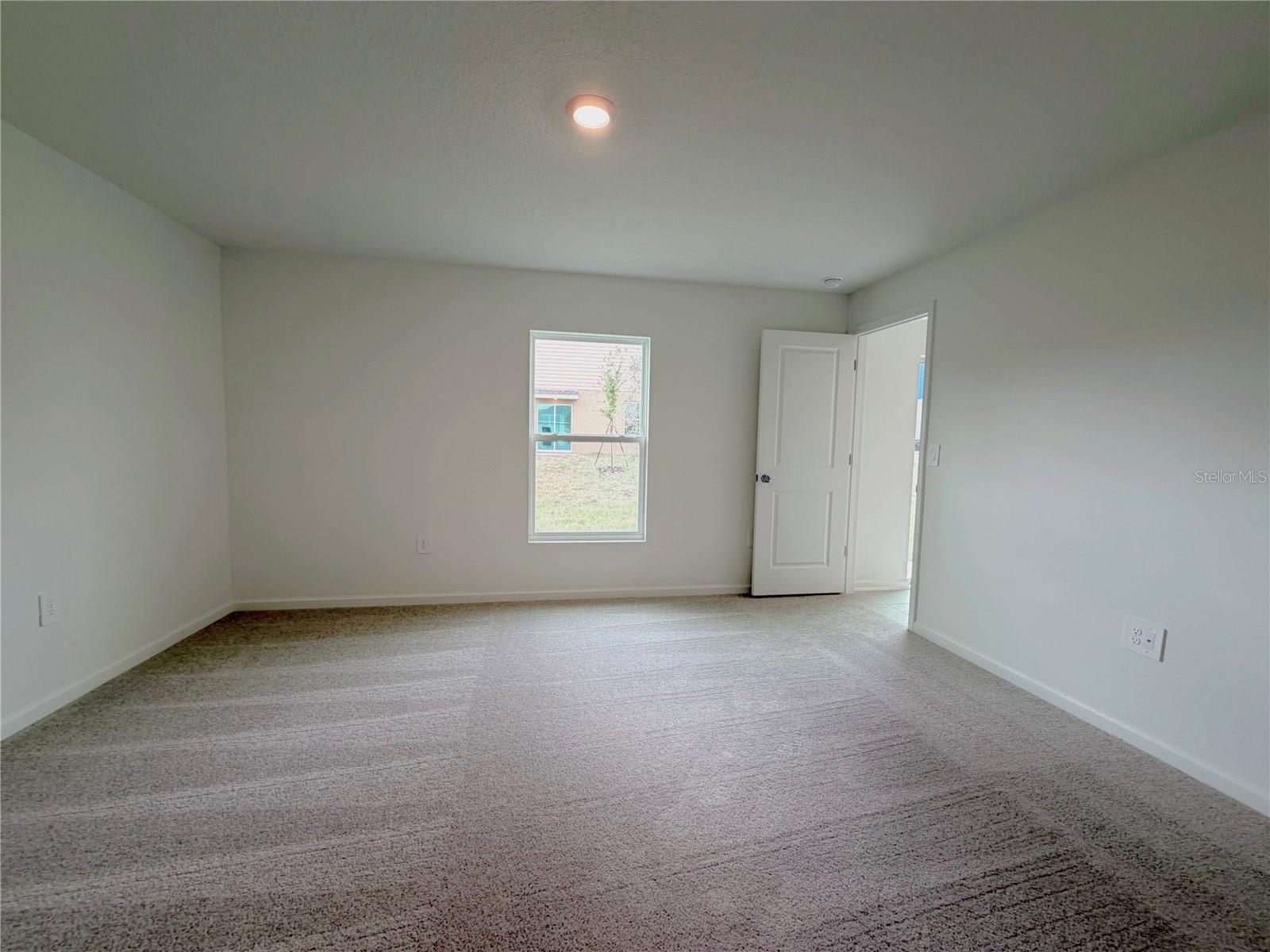 RANCHES/LK MCLEOD III - Residential Lease