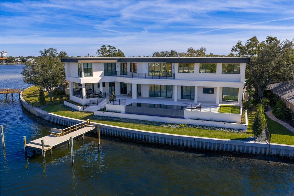 Photo of 1075 31st Terrace NE, St Petersburg, FL 33704 (MLS # TB8449312)