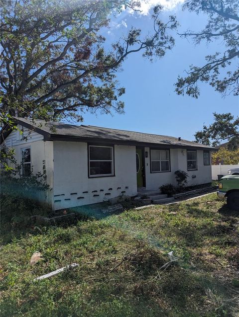 A home in PINELLAS PARK