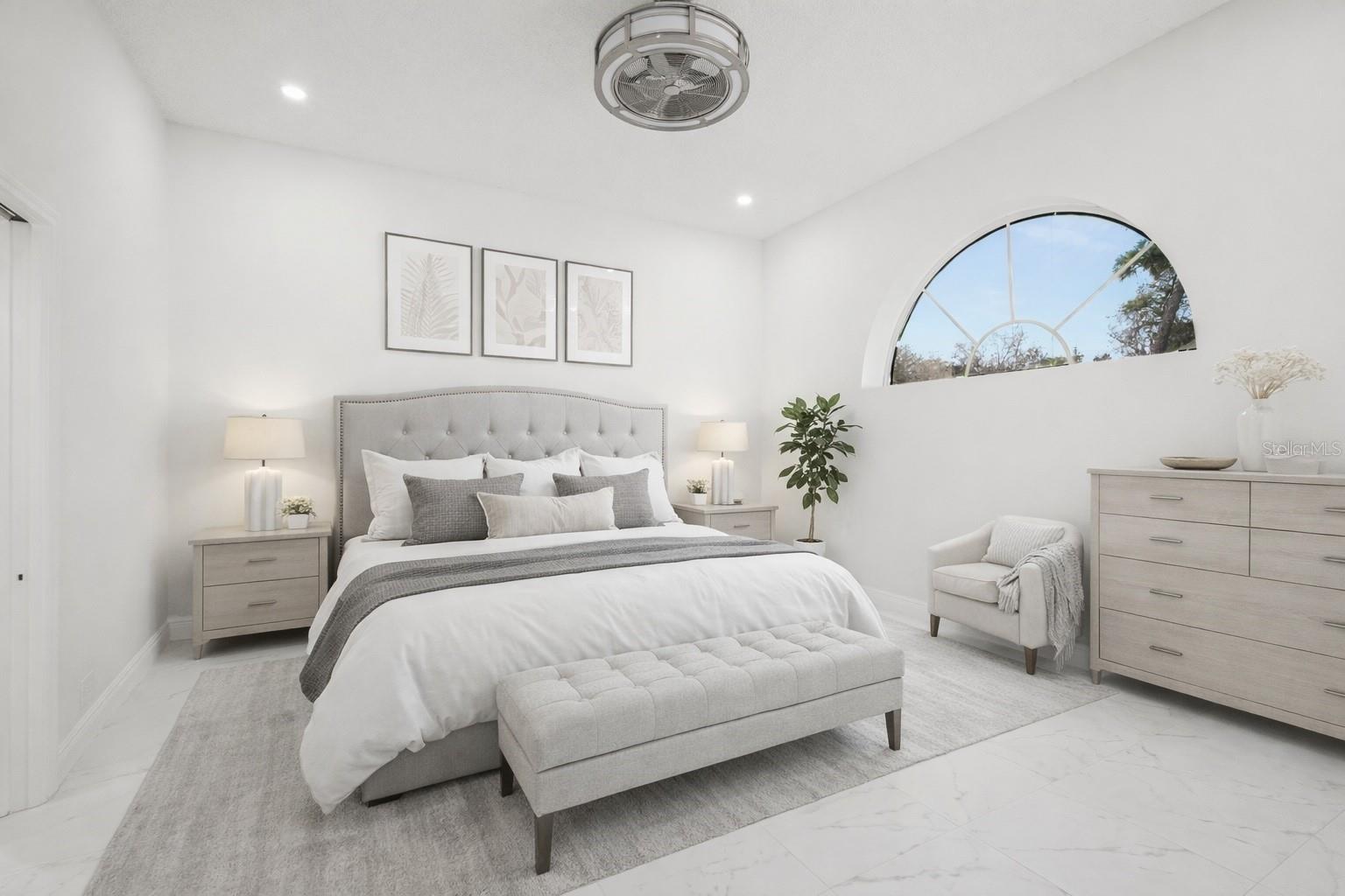 VALENCIA PLACE - Residential