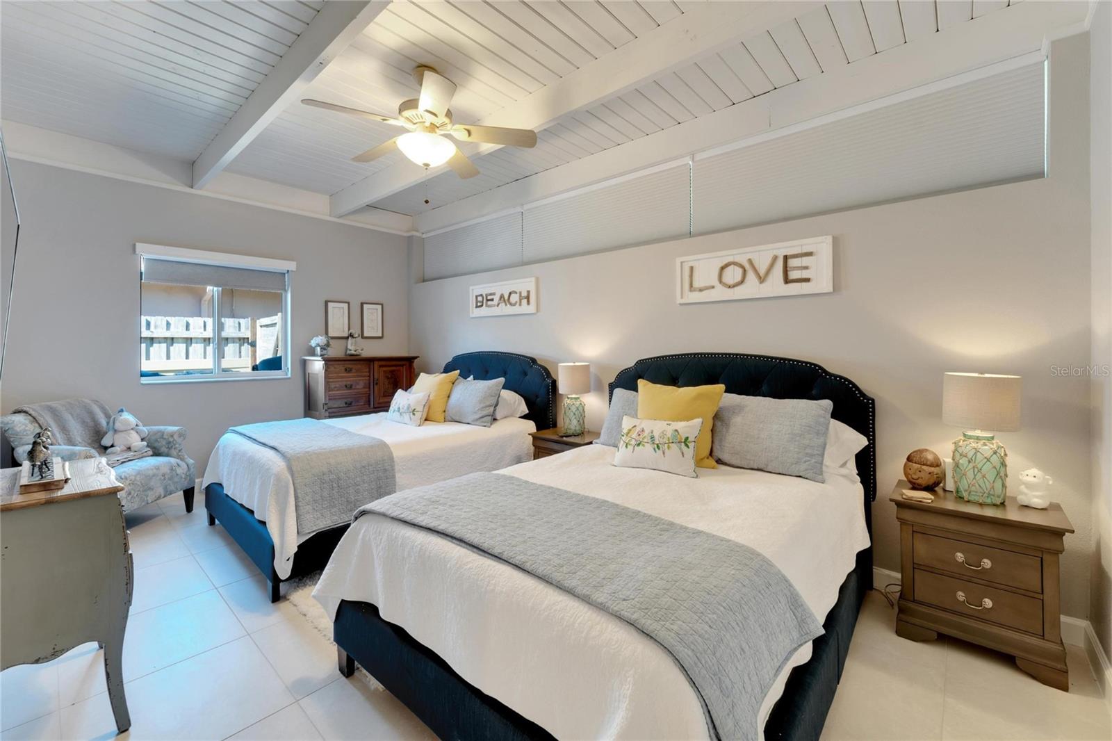 PARADISE ISLAND 1ST ADD - Residential