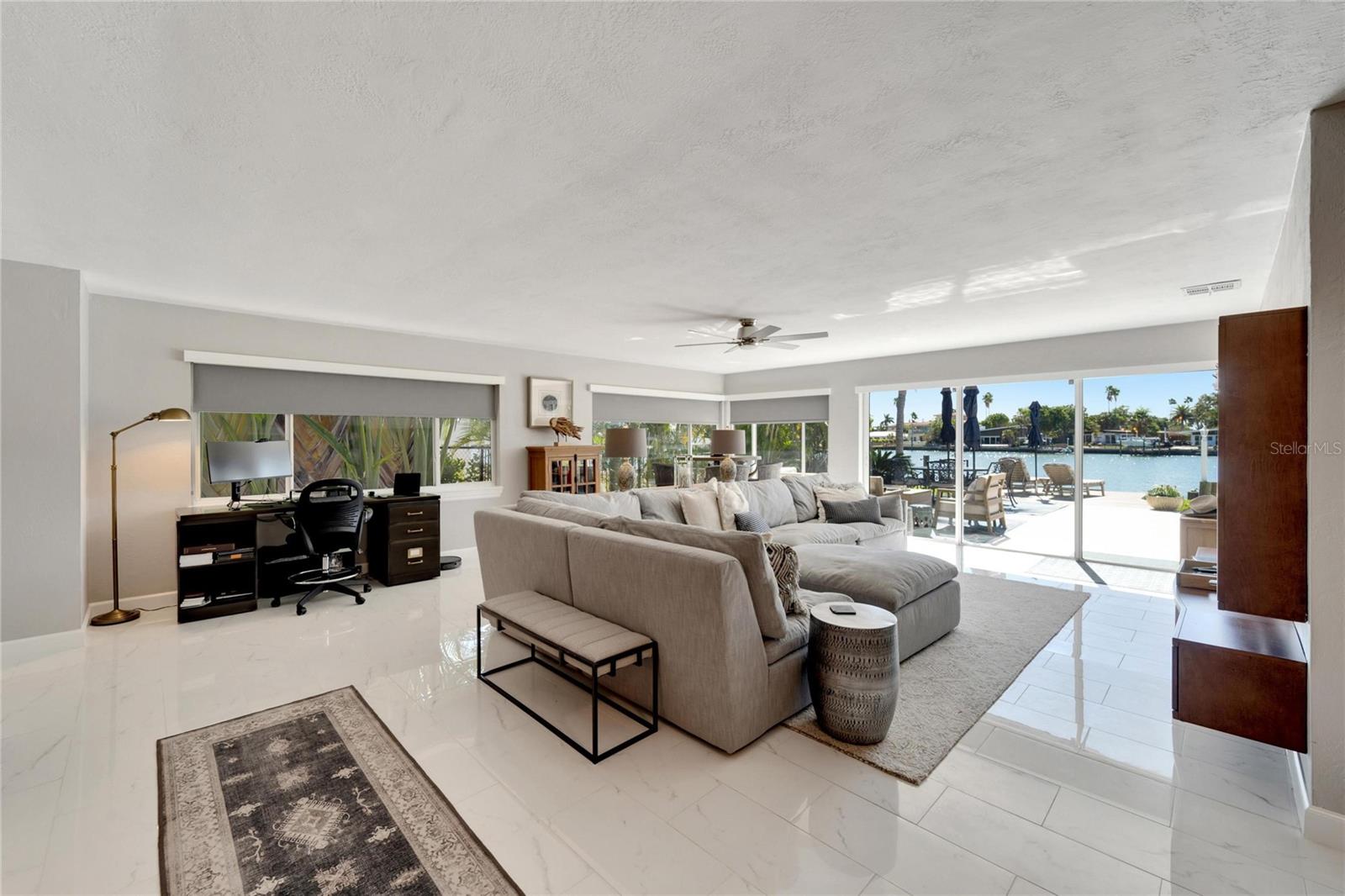 PARADISE ISLAND 1ST ADD - Residential