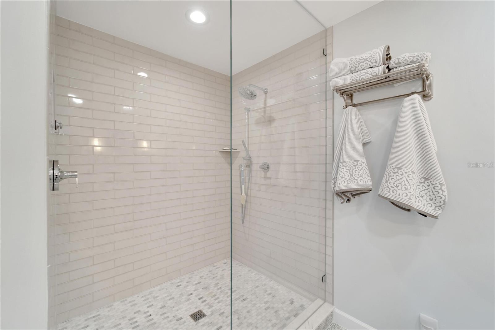 PARADISE ISLAND 1ST ADD - Residential