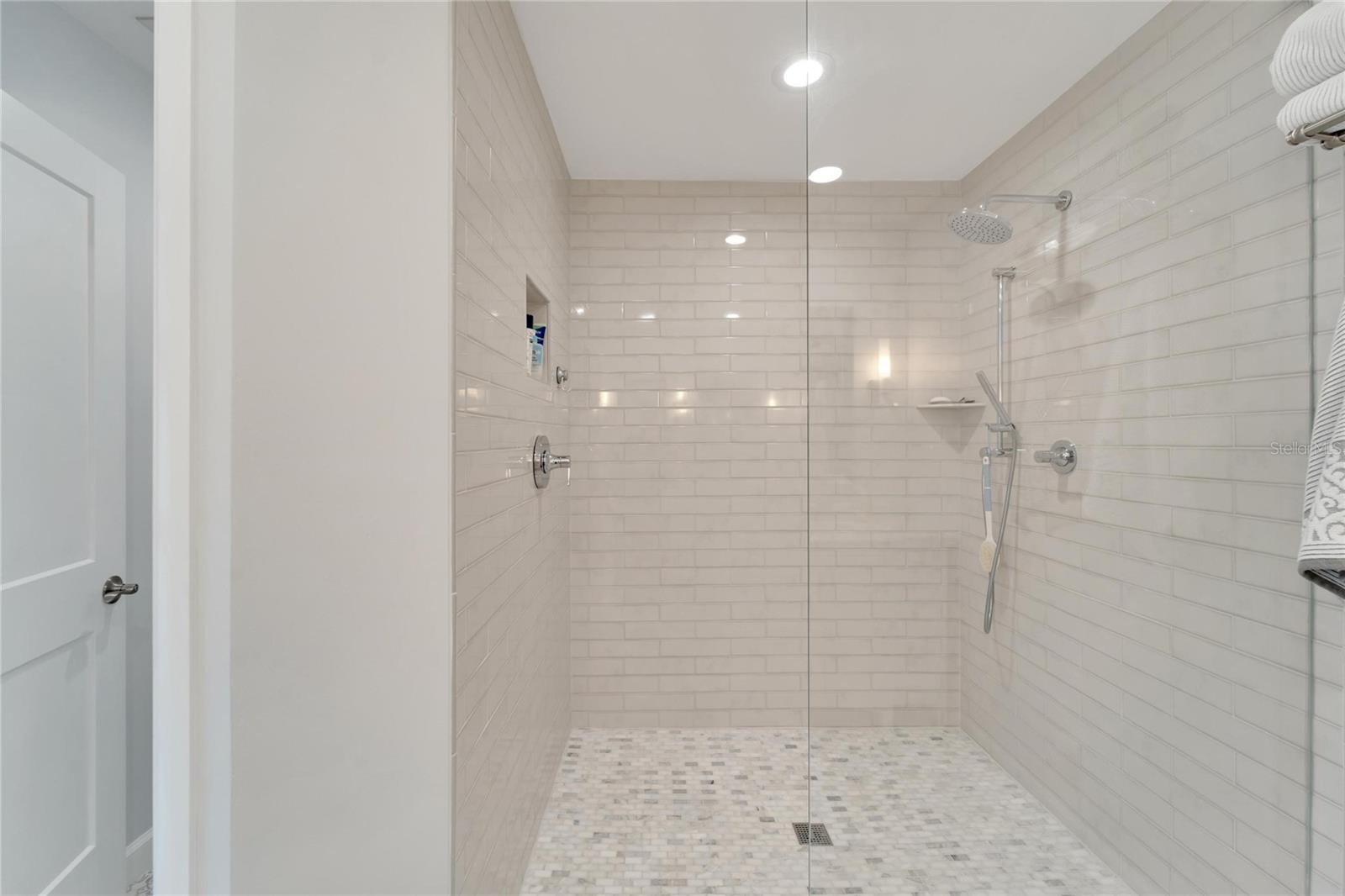 PARADISE ISLAND 1ST ADD - Residential