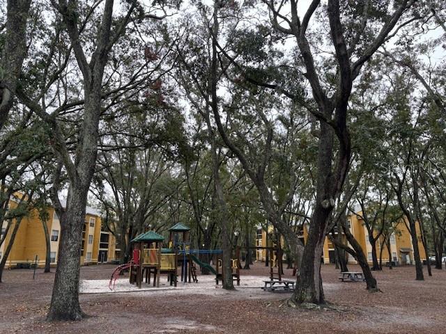 IMAGES CONDO - Residential Lease