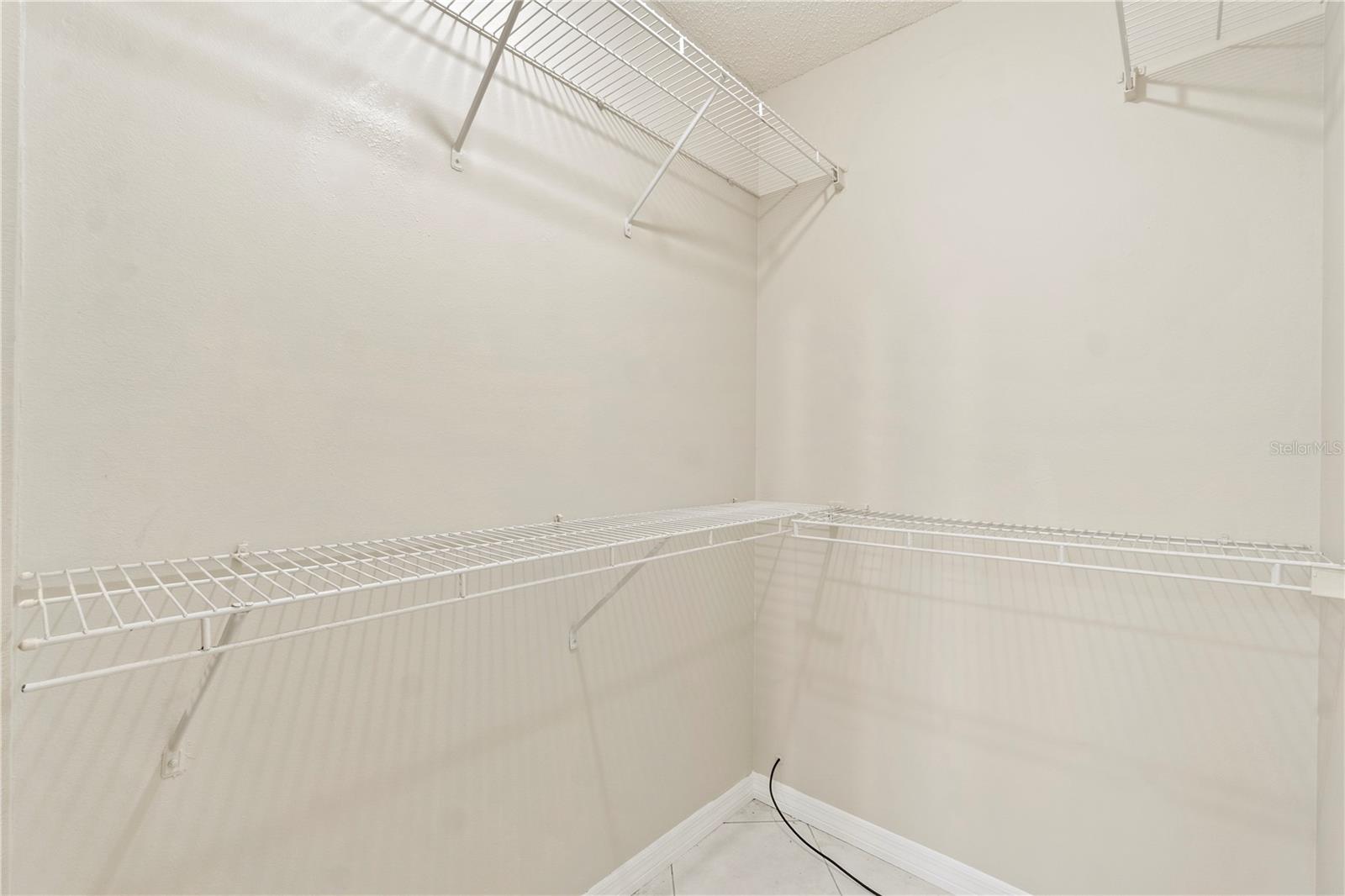 OAK HARBOUR SEC 3 A CONDO - Residential