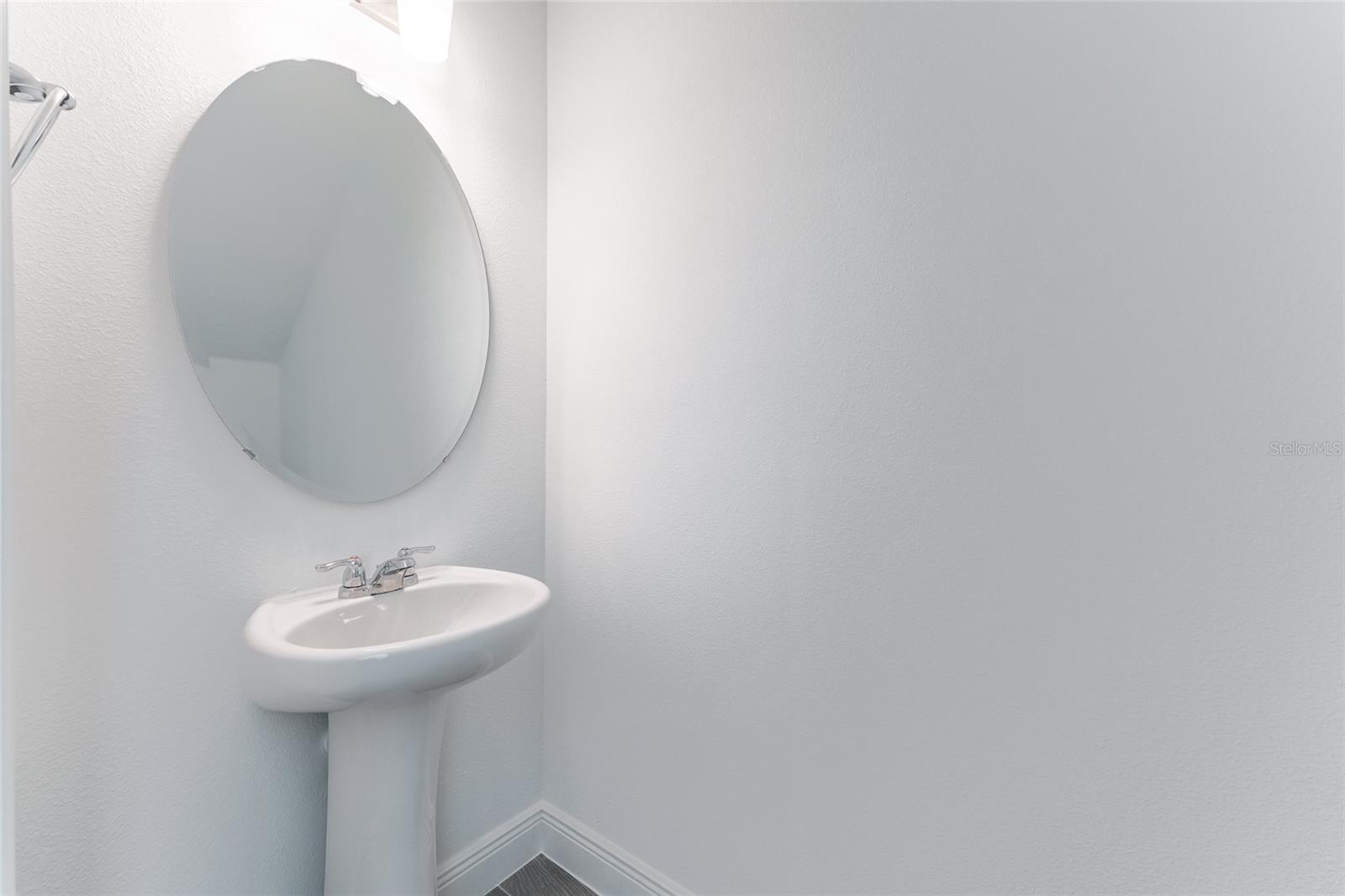 HILLS OF MINNEOLA - Residential Lease