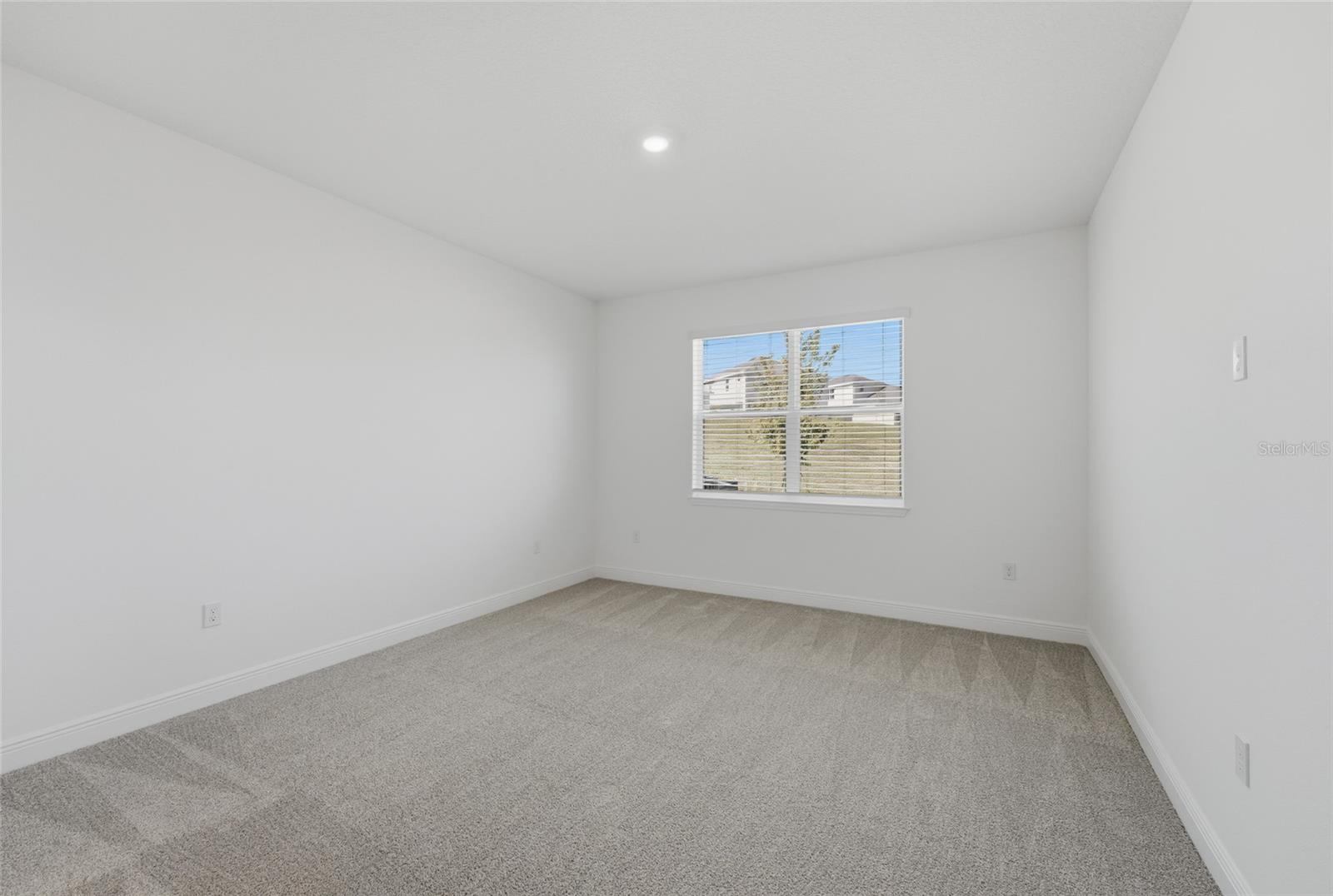 HILLS OF MINNEOLA - Residential Lease