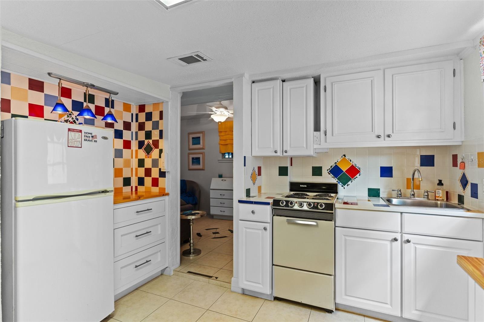 PINE HILLS BLKS 81-82 100 & 101 DELAND - Residential