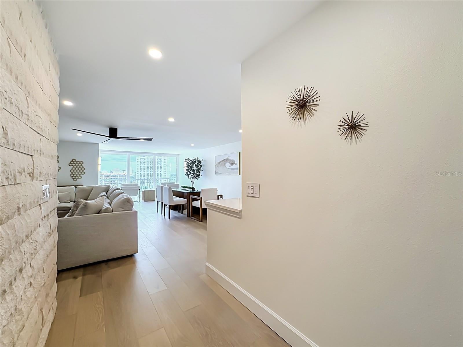 435 S GULFSTREAM AVENUE 1006