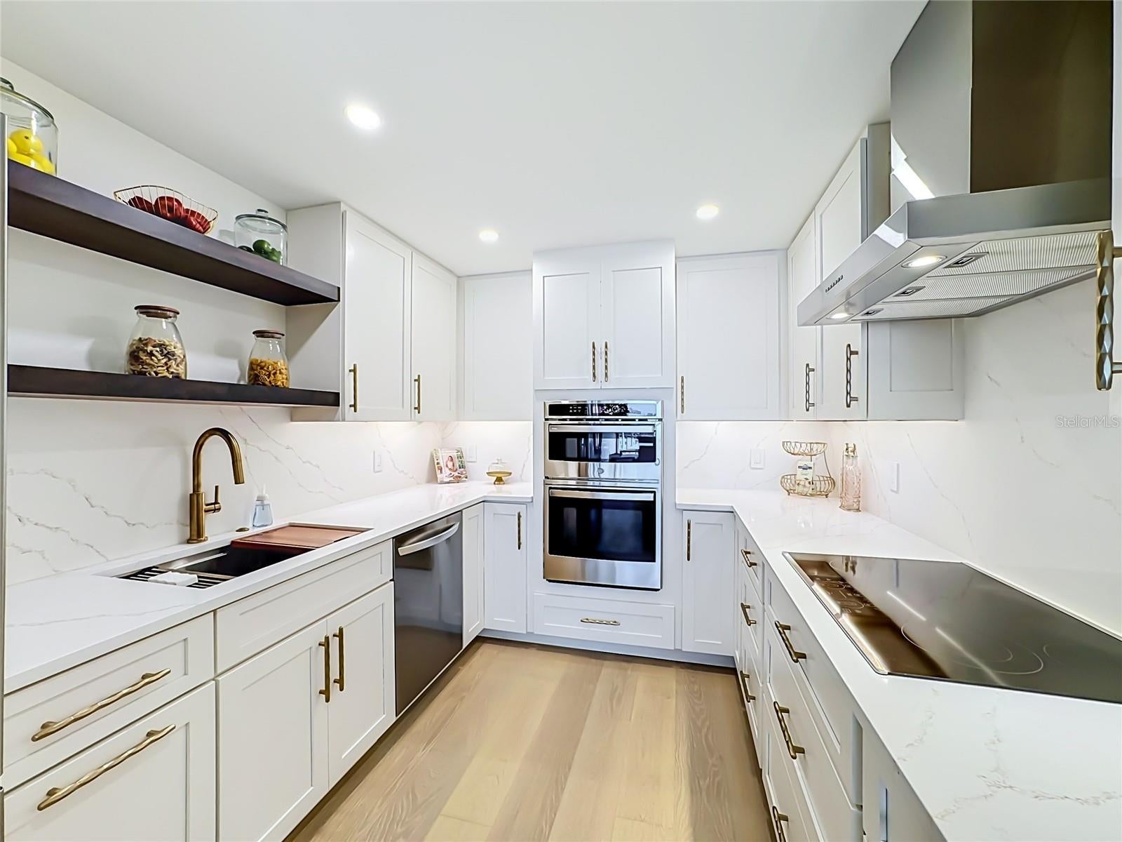 435 S GULFSTREAM AVENUE 1006