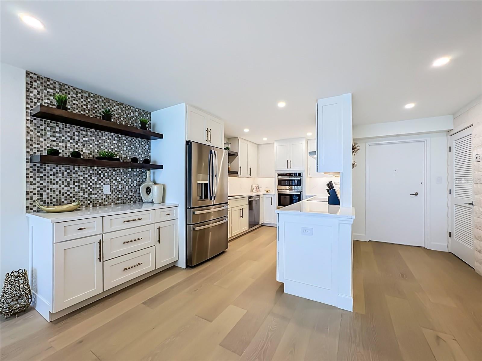 435 S GULFSTREAM AVENUE 1006