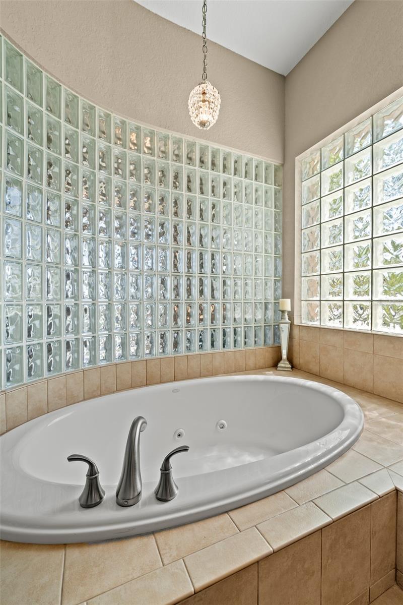 VILLAS AT MARITANA CONDO - Residential