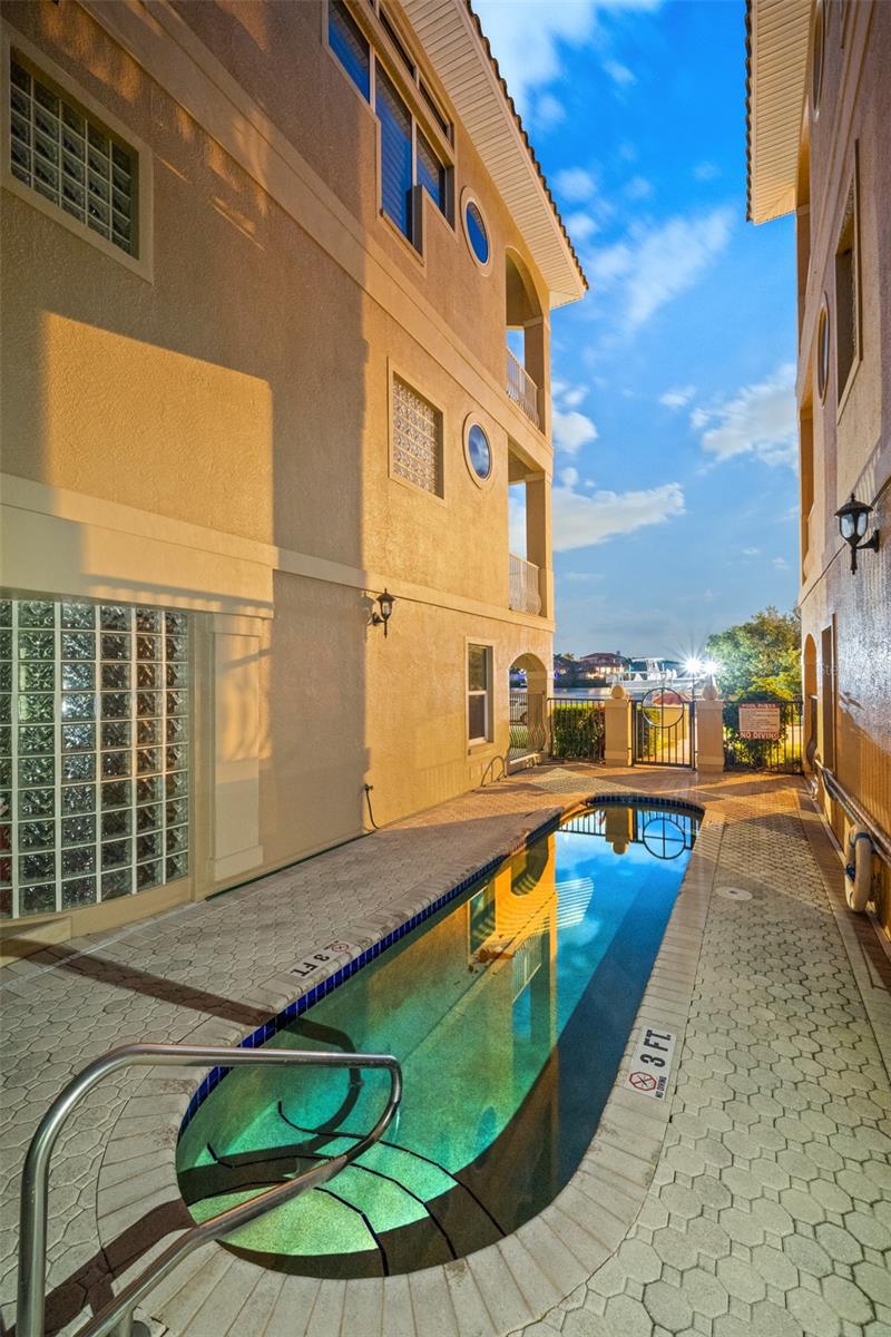 VILLAS AT MARITANA CONDO - Residential