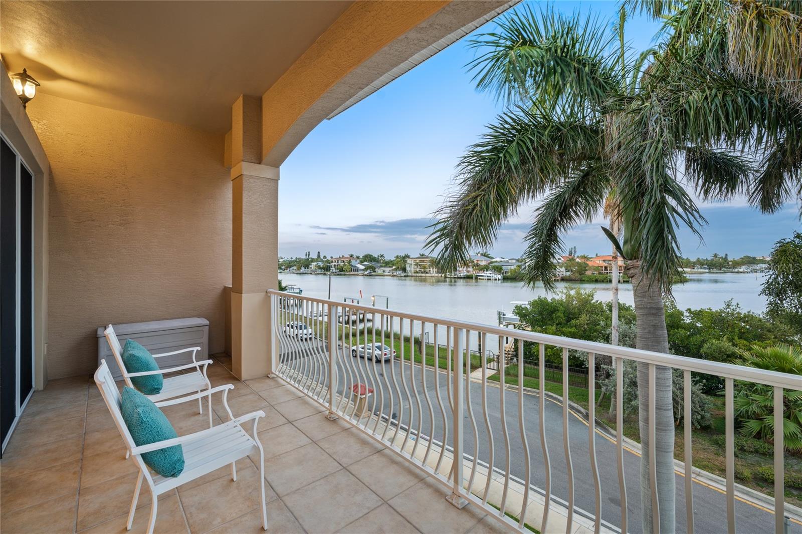 VILLAS AT MARITANA CONDO - Residential