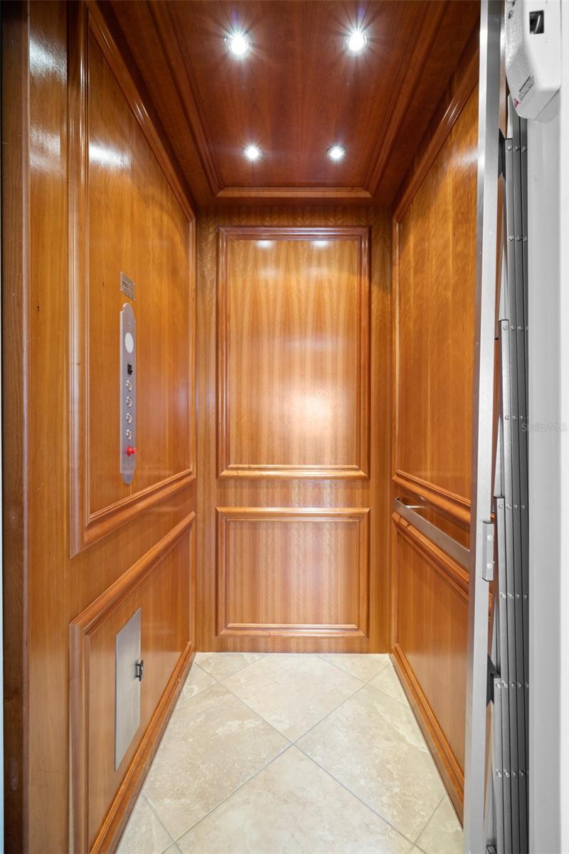 VILLAS AT MARITANA CONDO - Residential