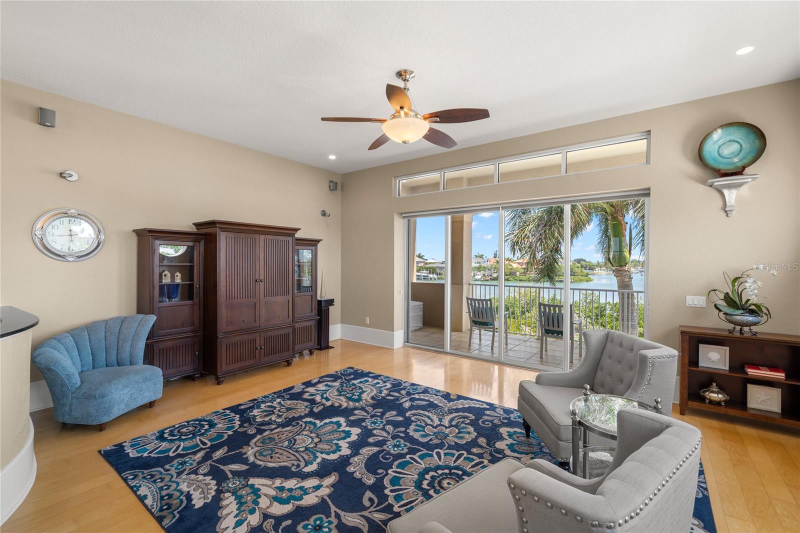 VILLAS AT MARITANA CONDO - Residential