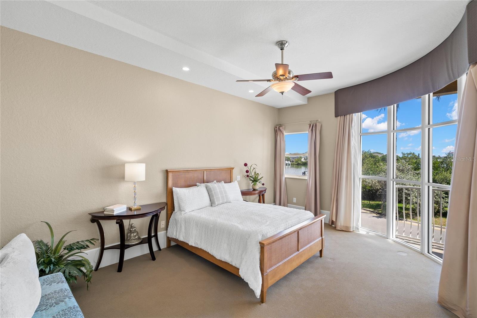 VILLAS AT MARITANA CONDO - Residential