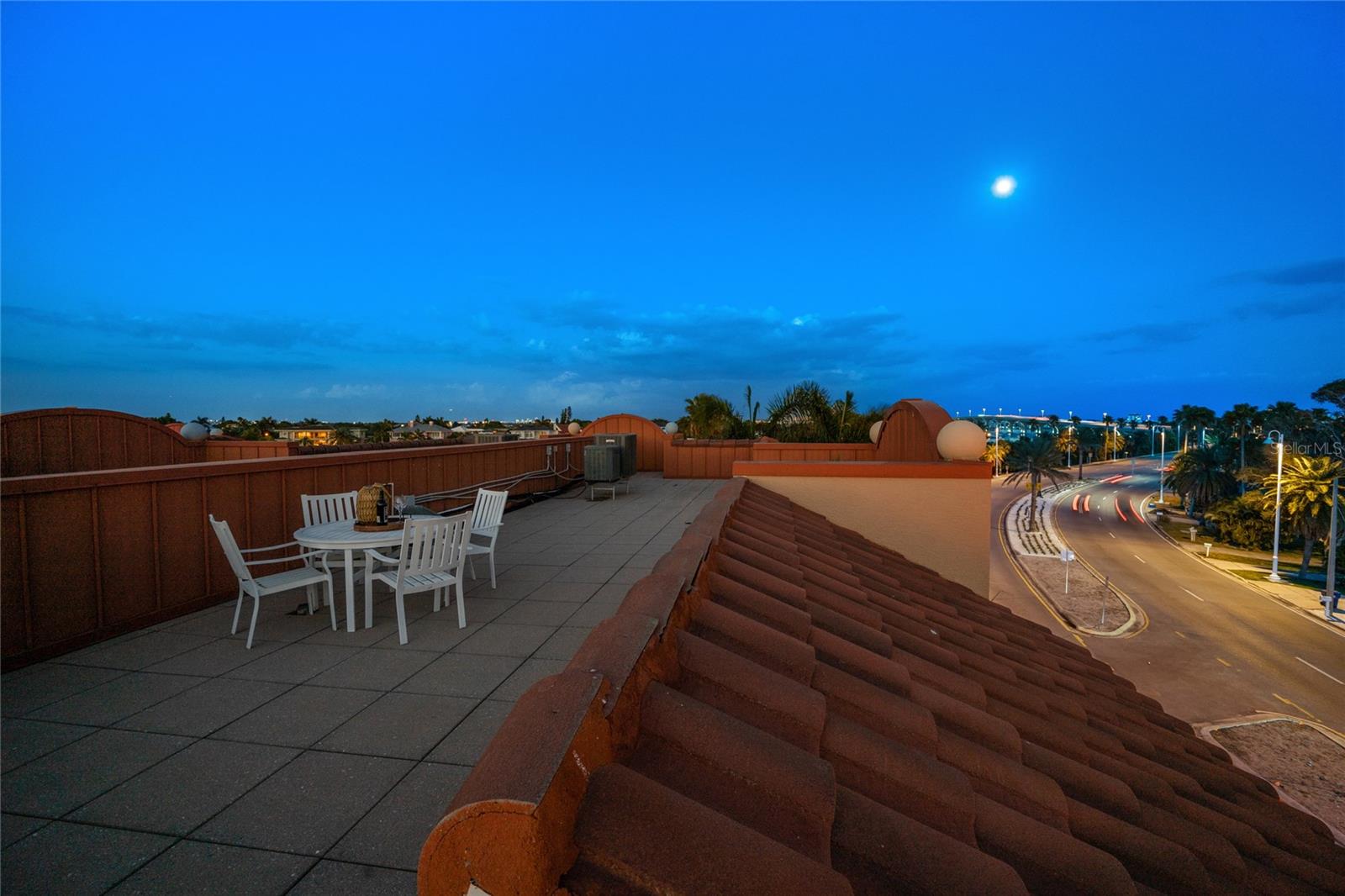 VILLAS AT MARITANA CONDO - Residential