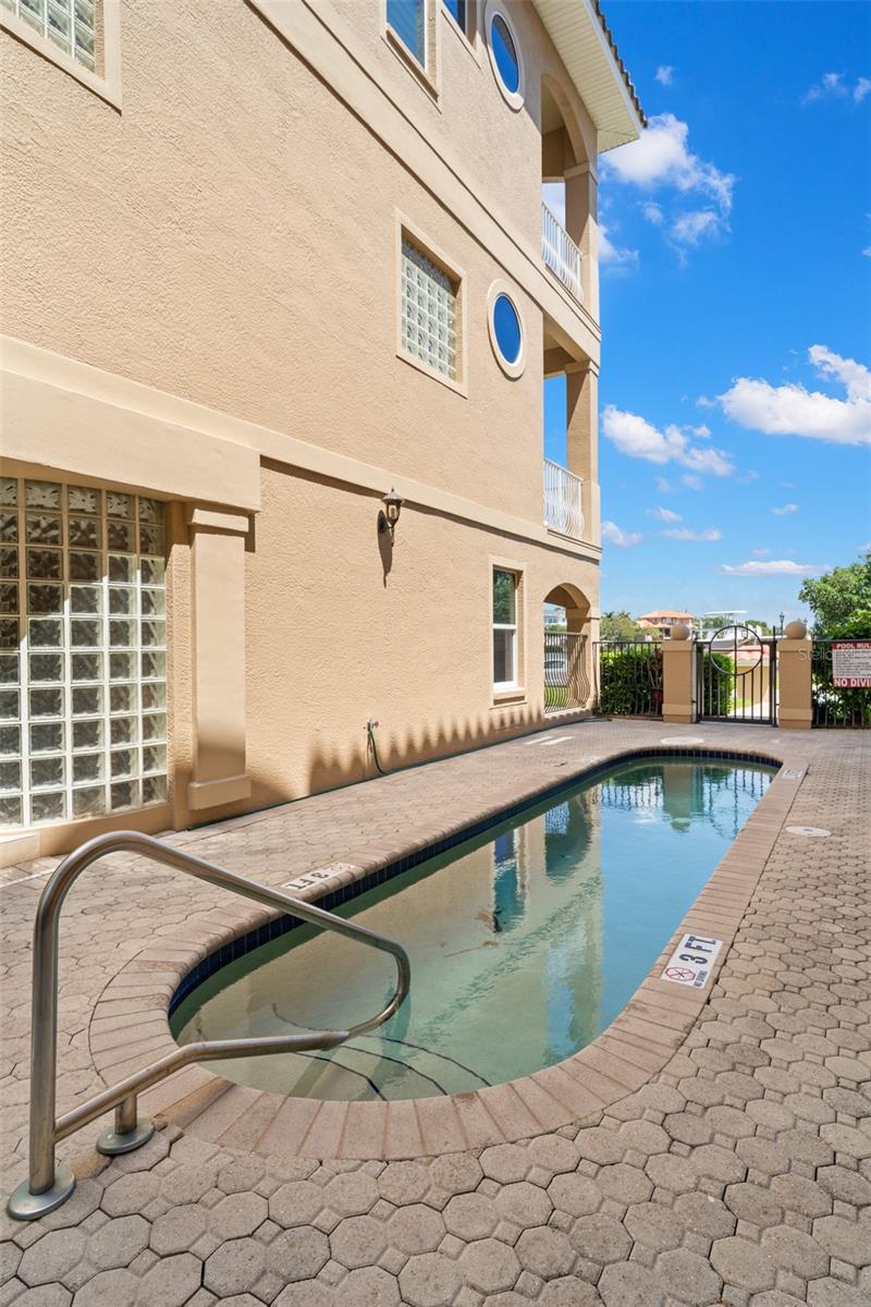 VILLAS AT MARITANA CONDO - Residential