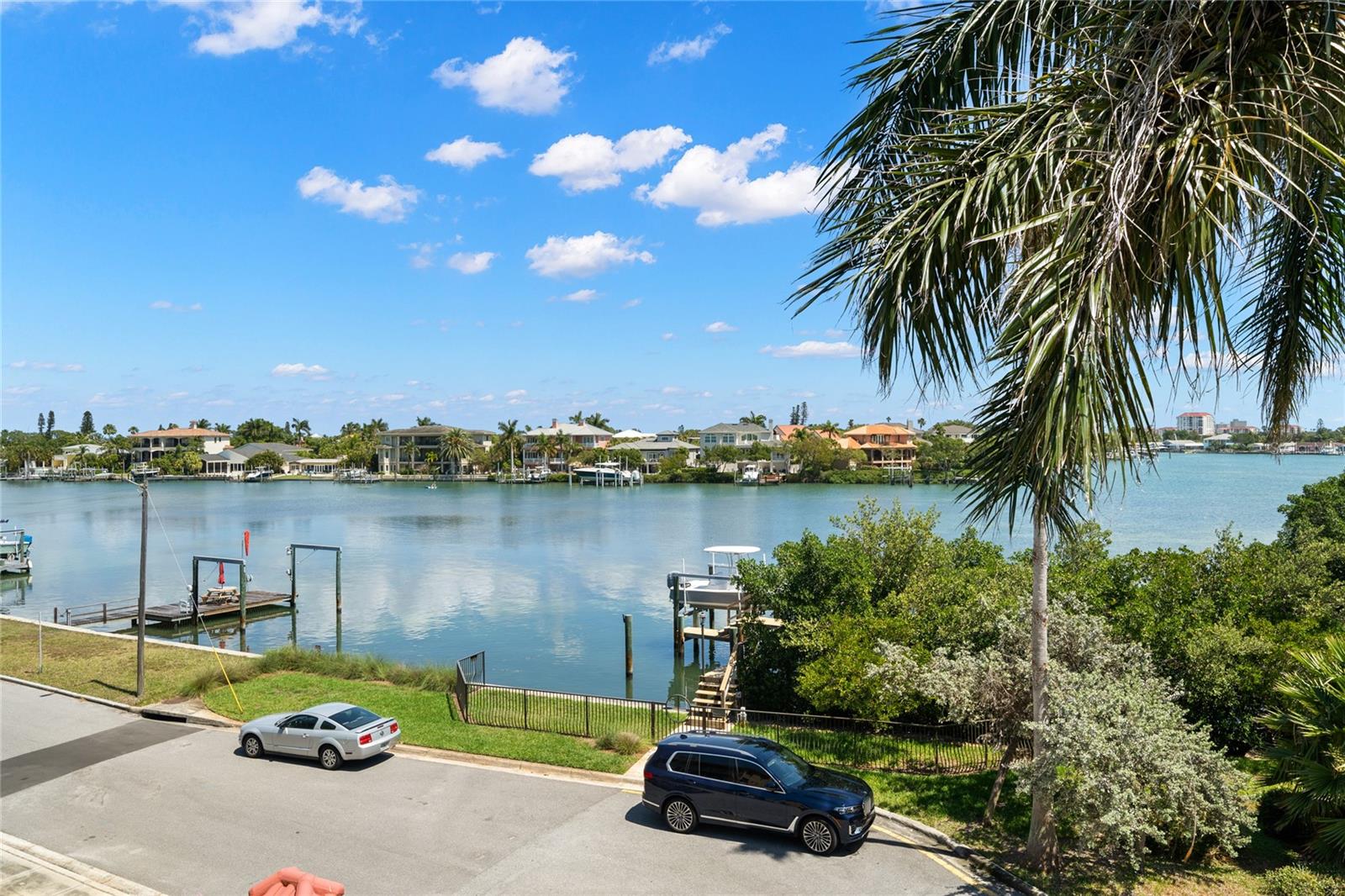 VILLAS AT MARITANA CONDO - Residential