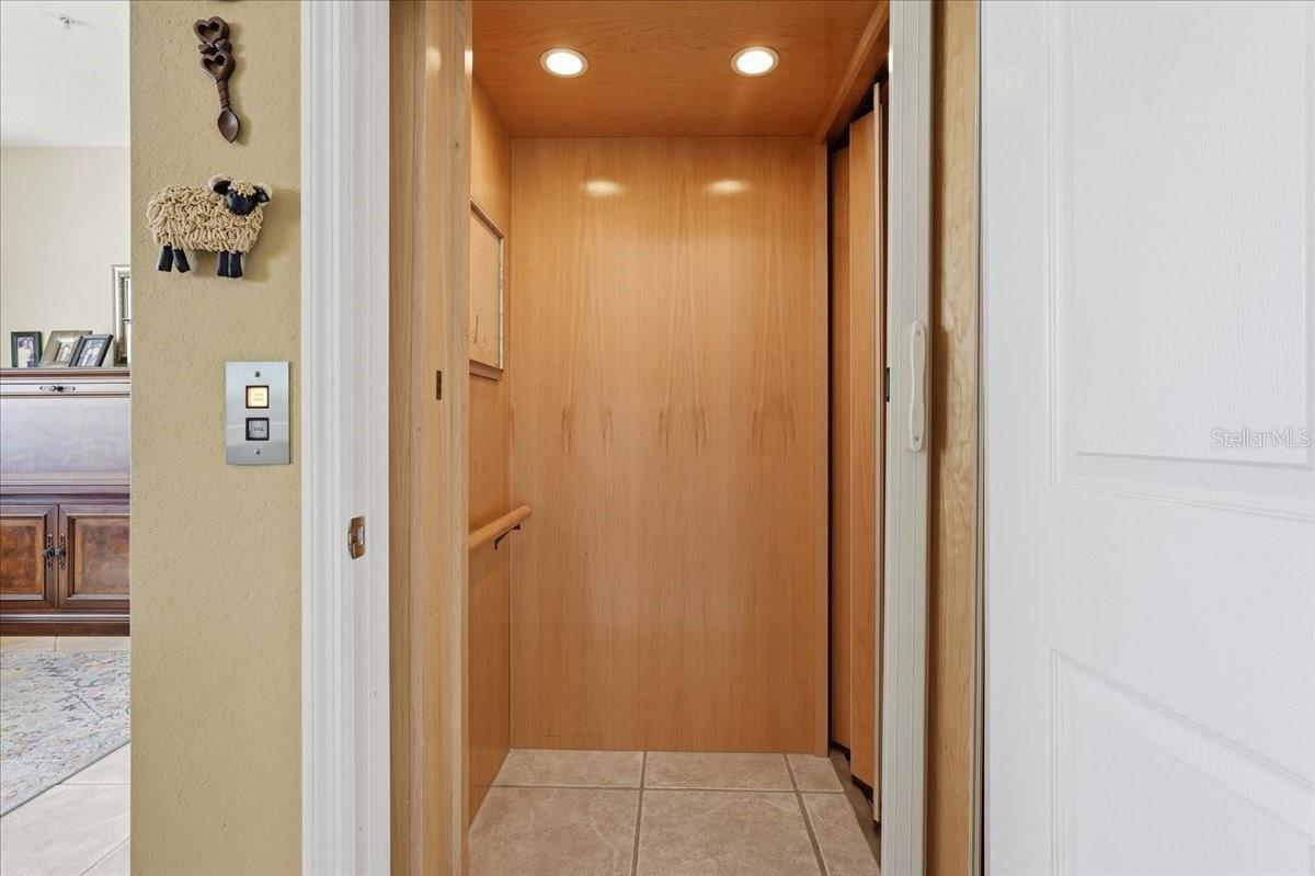 101 SHOALS CIRCLE