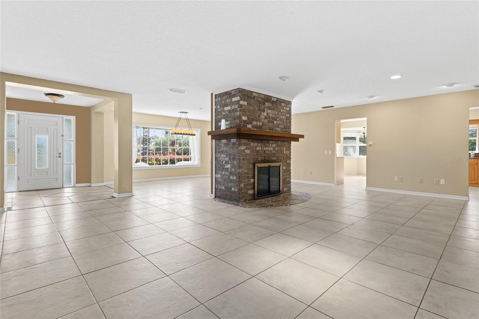 RIO PINAR ESTATES - Residential