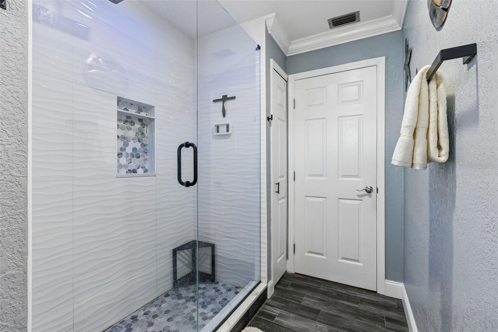 PARADISE ISLAND 5TH ADD - Residential